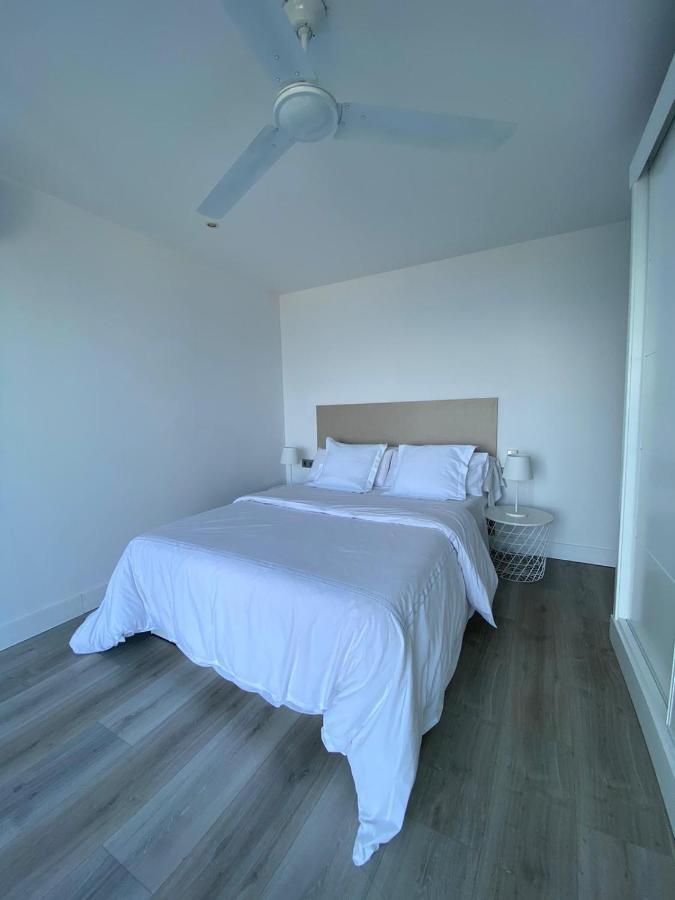 Carihuela Beach Apartamentos Torremolinos Exterior photo